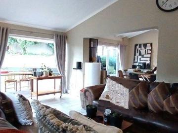 4 Bedroom House To Rent in Parkmore