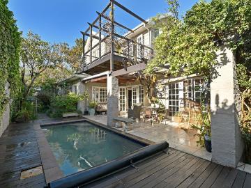4 Bedroom house to rent in Rondebosch, Cape Town