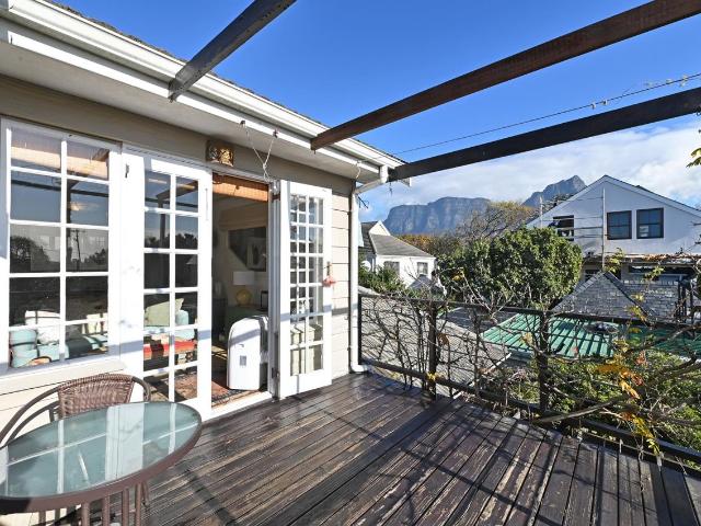 4 Bedroom house to rent in Rondebosch, Cape Town