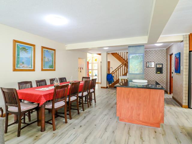 4 Bedroom House To Rent in Royal Alfred Marina
