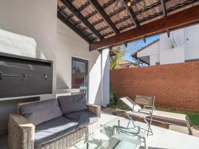4 Bedroom House To Rent in Sharonlea