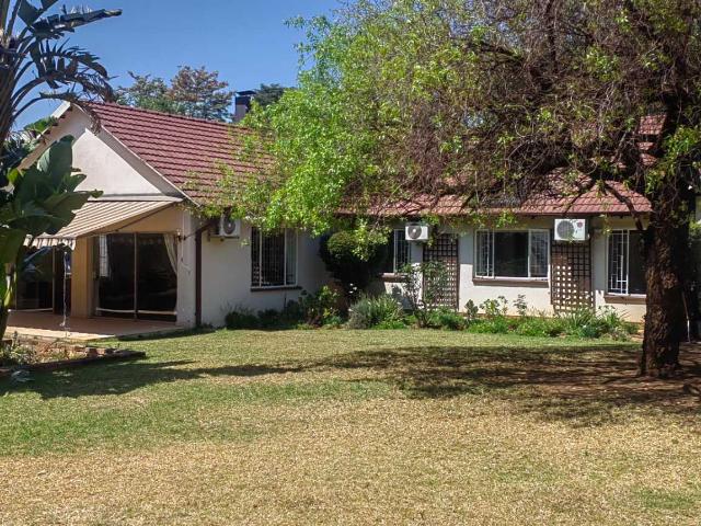 4 bedroom house to rent in Sharonlea