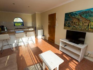 4 Bedroom House To Rent in Sunset Beach