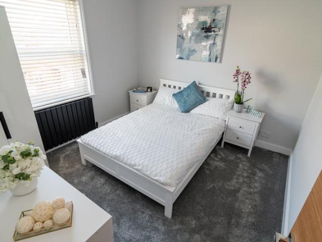 4 Bedroom house to rent near Bournemout Train stat