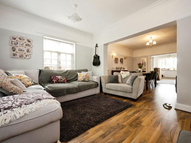4 bedroom house to rent Northampton Road, Bromham, Bedford, Bedfordshire, MK43