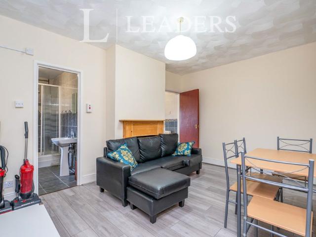 4 bedroom house to rent Sirdar Road, Southampton, SO17