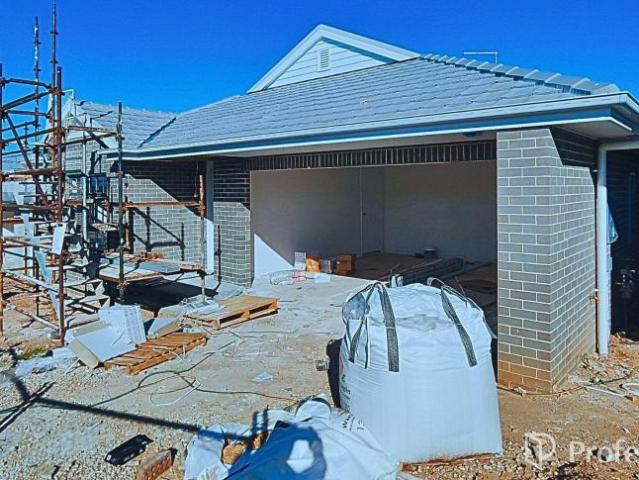 4 Bedroom House TAHMOOR NSW 104894256