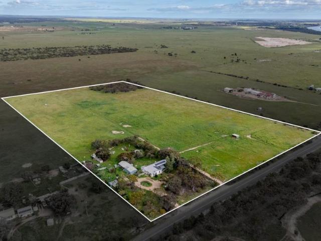 4 Bedroom House Tailem Bend SA 105972448