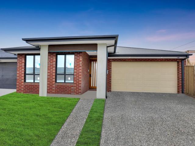 4 Bedroom House Tarneit VIC 101583071