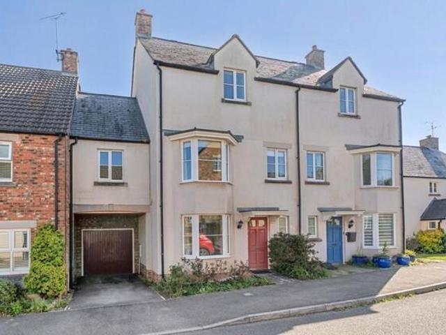 4 Bedroom House Thornbury South Gloucestershire 101676060