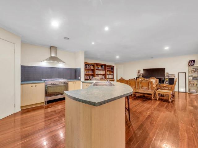 4 Bedroom House Truganina VIC 101583097