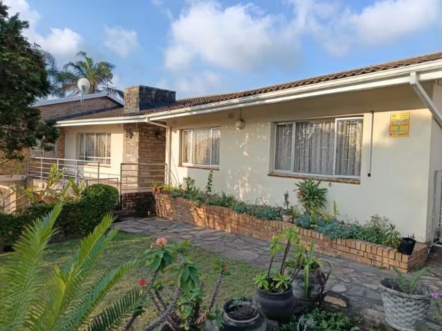 4 Bedroom House Umhlatuzana Umhlatuzana 105873952