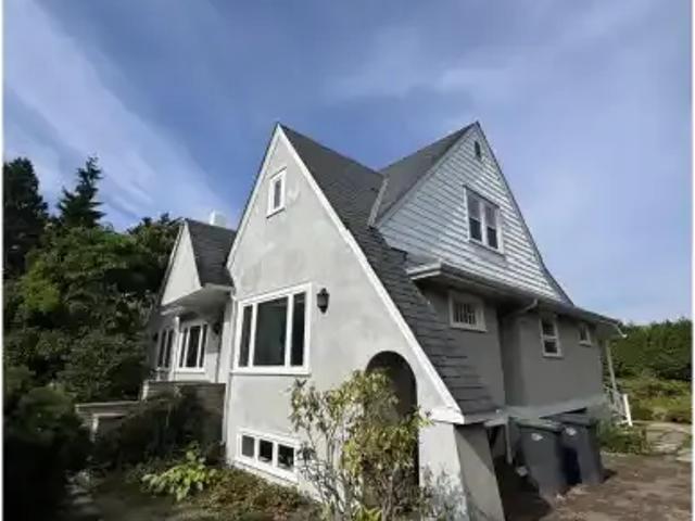 4 Bedroom House Vancouver BC 104824707