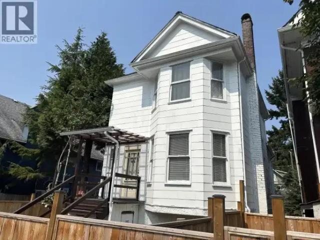 4 Bedroom House Vancouver BC 105072163