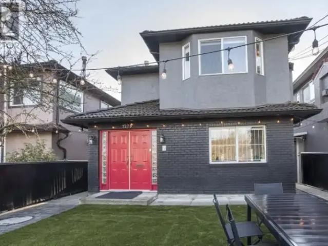 4 Bedroom House Vancouver BC 105378580