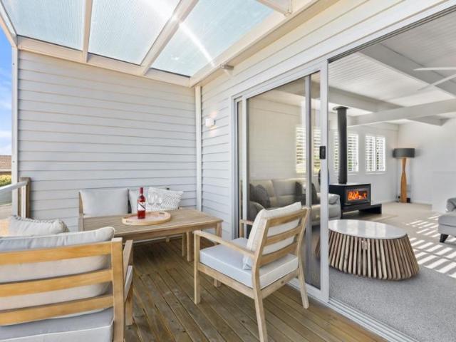 4 Bedroom House Victor Harbor SA 106008950