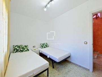4 Bedroom house / villa with 500m² garden for rent in Cunit, Costa Dorada