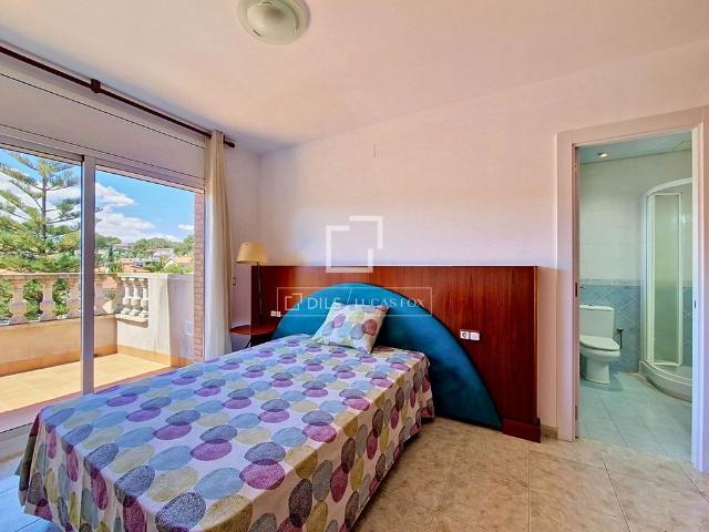 4 Bedroom house / villa with 500m² garden for rent in Cunit, Costa Dorada