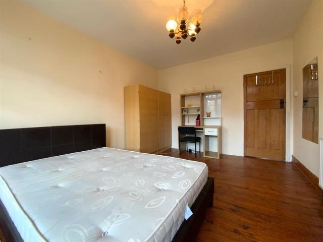 4 Bedroom House W3