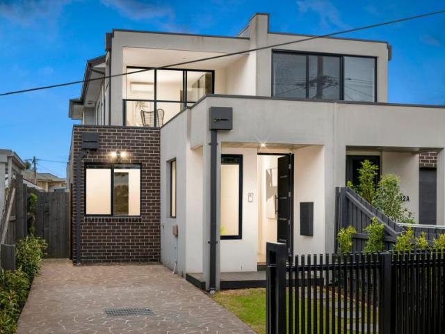 4 Bedroom House Yarraville VIC 102766344
