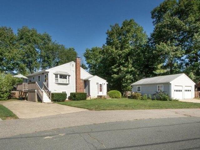 4 bedroom, Holbrook MA 02343 105478829