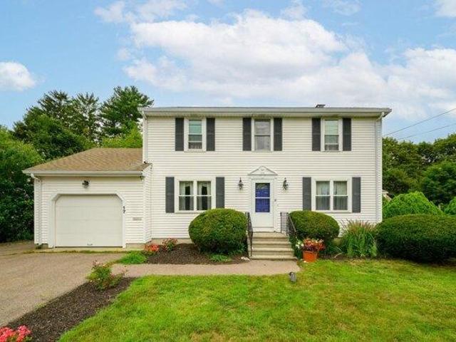 4 bedroom, Holbrook MA 02343 105550238