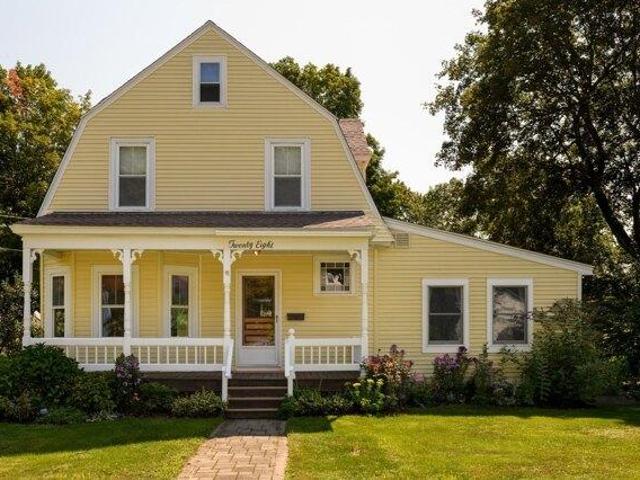 4 bedroom, Holden MA 01520 105423085