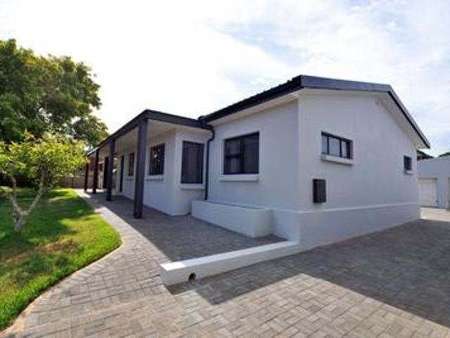 4 bedroom holiday/ retirement home w.