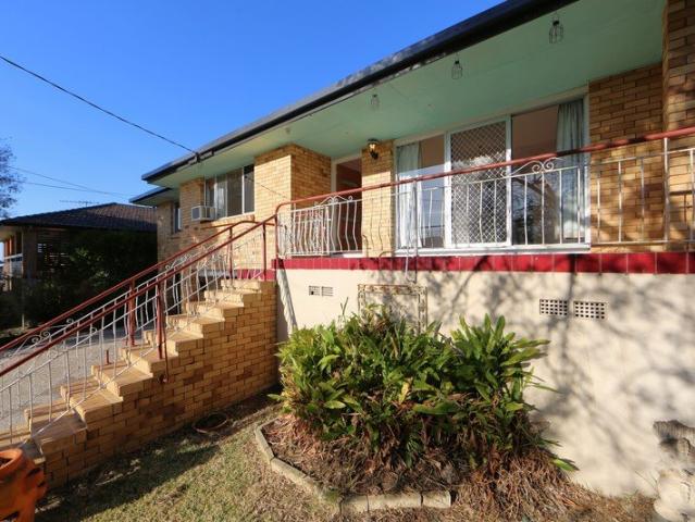 4 Bedroom Home Walk to Mansfield Schools