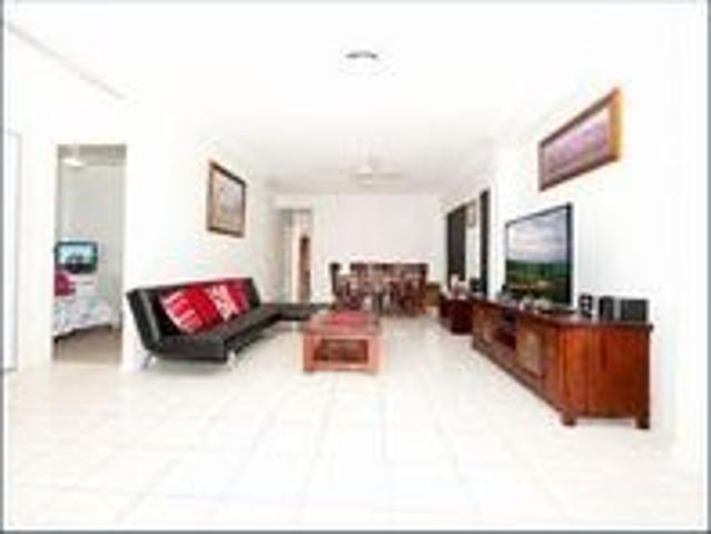 4 BEDROOM HOME WITH DUCTED AIR CONDITIONING