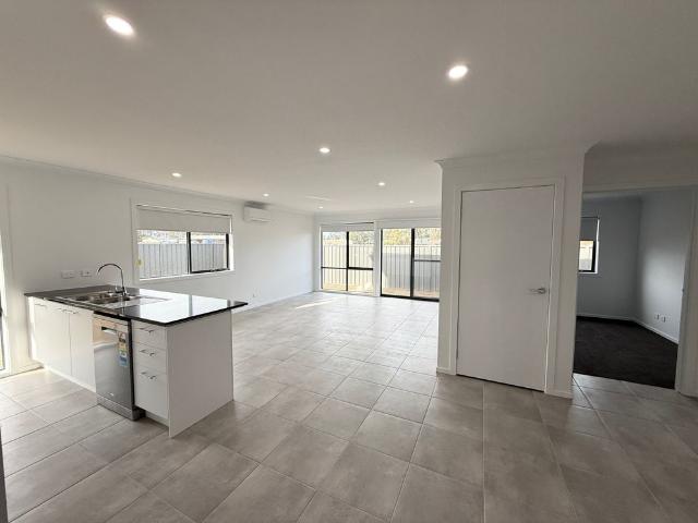 4 Bedroom Home with Dual Living & Modern Comforts