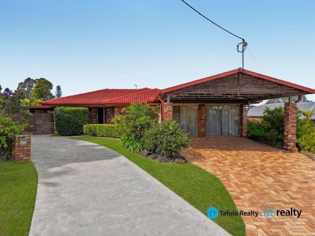 4 Bed Home + Huge Shed + 910m² Block!