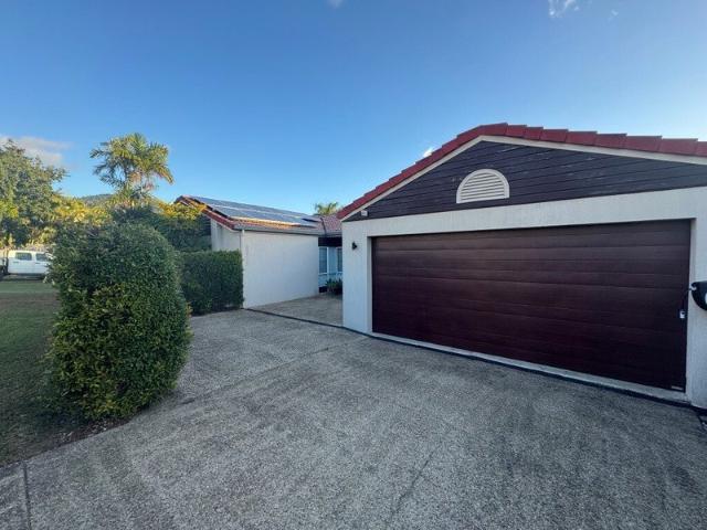 4 Bedroom Home with Pool in Cannonvale