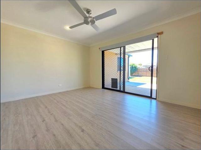 4 BEDROOM HOME WITH SEPARATE FAMILY AREA. OPEN KITCHEN LIVING. SECURITY SCREENS ON WINDOWS AND DOORS