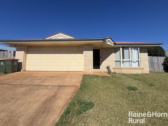 4 Bedroom Home with 2 bay shed!