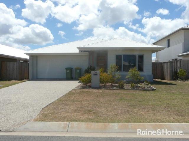 4 BEDROOM HOME BLACKS BEACH