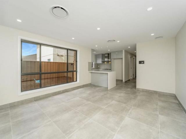 4 Bedroom Home&comma  Ultra Convenient Location