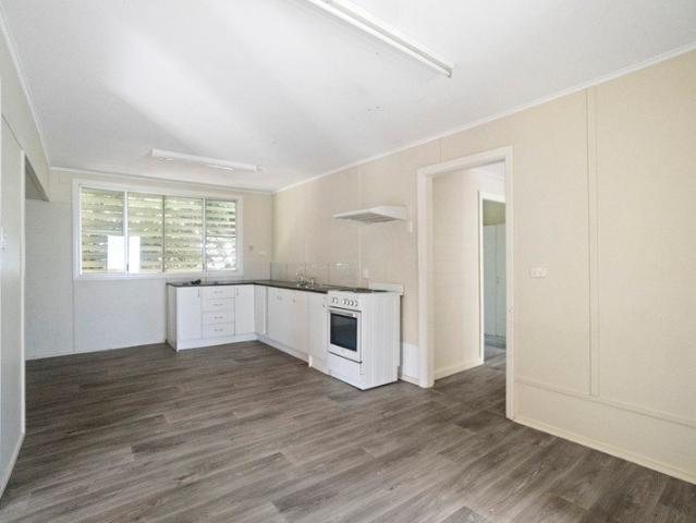 4 Bedroom Home Close to Town & Coast