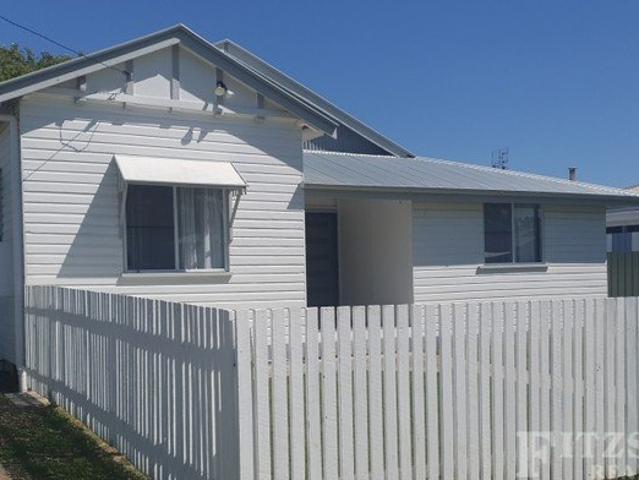 4 BEDROOM HOME CLOSE TO CBD