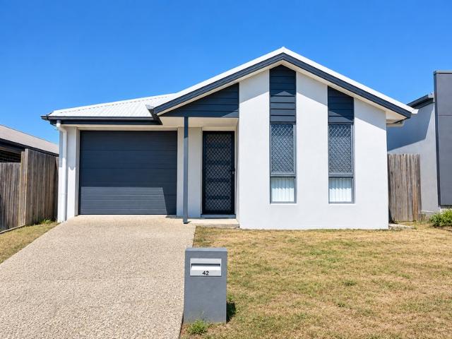 4 BEDROOM HOME DEEBING HEGHTS