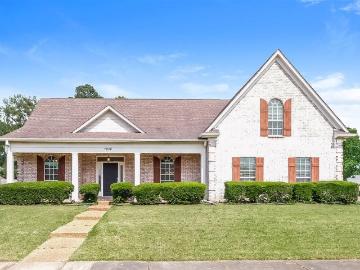 4 Bedroom Home for Rent at 7838 Alexanders Crossing Dr, Olive Branch, MS 38654