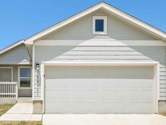 4 Bedroom Home for Rent at 10121 Bridgton Ml, San Antonio, TX 78254