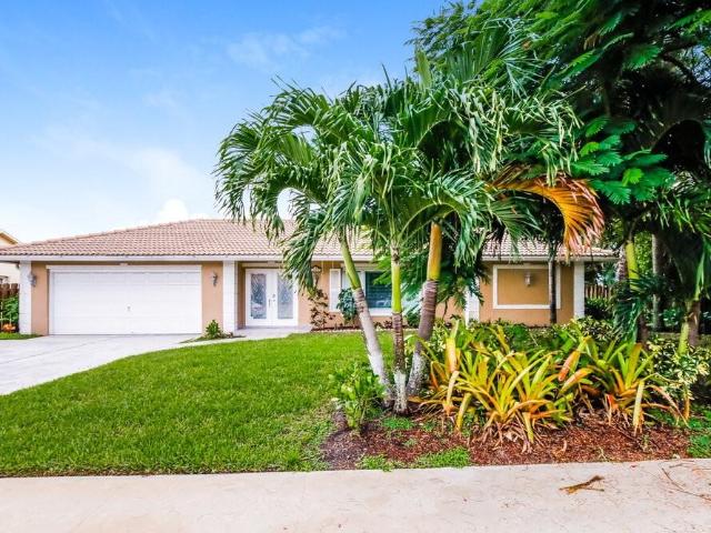 4 Bedroom Home for Rent at 12695 Westport Cir, Wellington, FL 33414