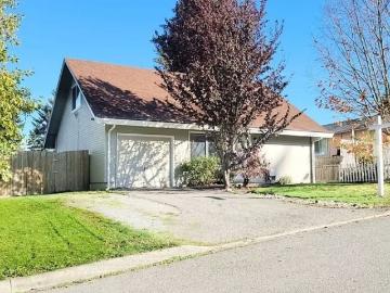 4 Bedroom Home for Rent at 2012 S 282nd Pl, Federal Way, WA 98003
