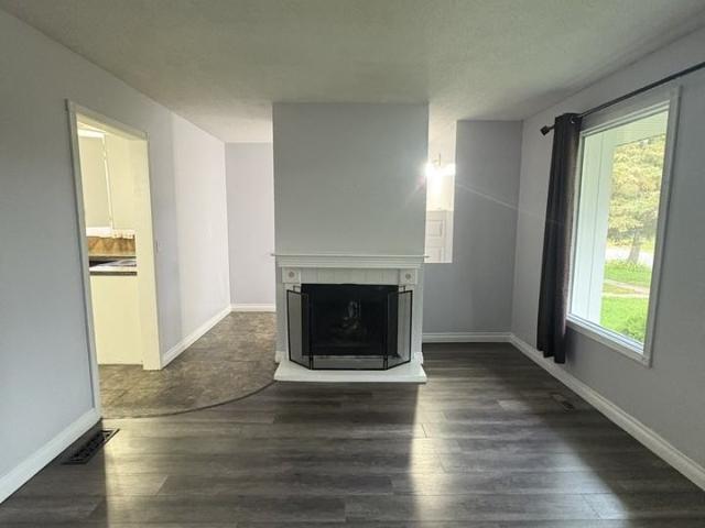 4 Bedroom Home for Rent at 217 Paddington Rd, Winnipeg, MB R2N 1H2 River Park South