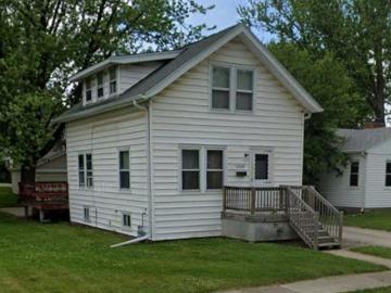 4 Bedroom Home for Rent at 2509 Iowa St, Cedar Falls, IA 50613
