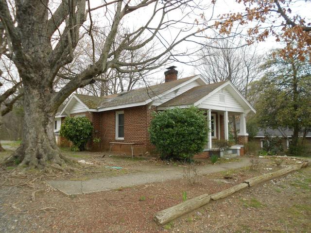 4 Bedroom Home for Rent at 2714 Randleman Rd #NA, Greensboro, NC 27406 Greenhaven