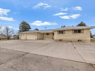 4 Bedroom Home for Rent at 275 Park St, Newdale, ID 83436