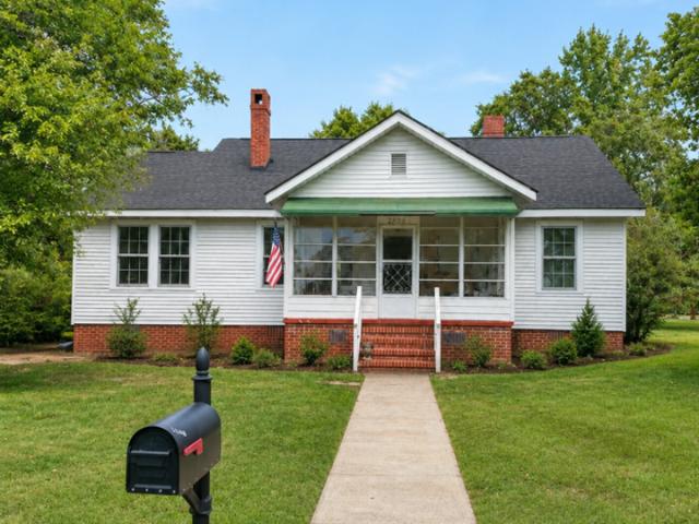 4 Bedroom Home for Rent at 2808 3rd Ave, Opelika, AL 36801