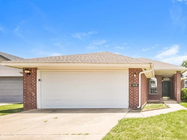 4 Bedroom Home for Rent at 329 Ridge Bluff Dr, Norman, OK 73071